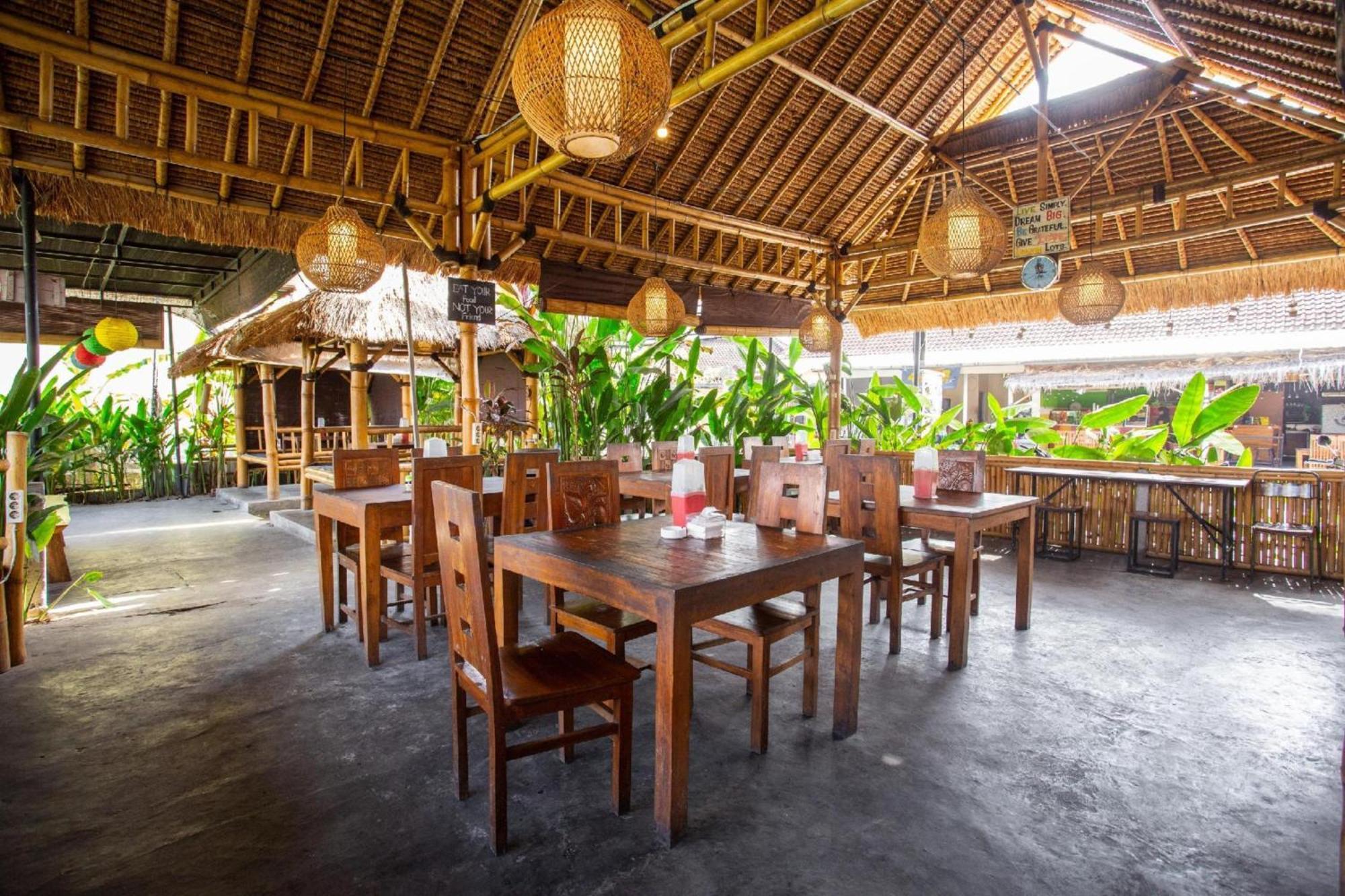 Oyo 1207 Pondok 789 Near Canggu Echo Beach Екстер'єр фото